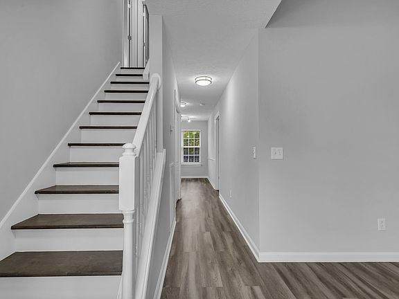 5th image of 1730 Battleground Dr