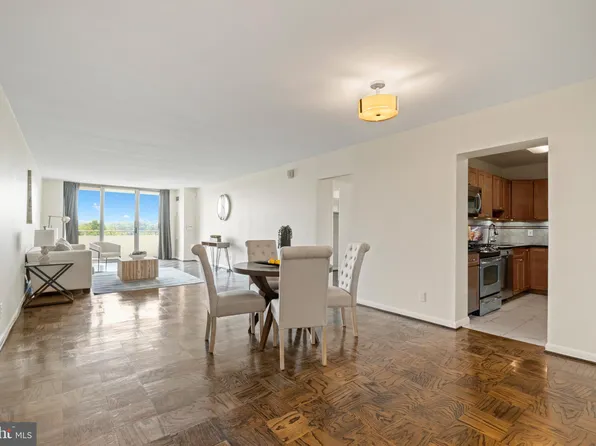 5101 River Rd APT 1110, Bethesda, MD 20816