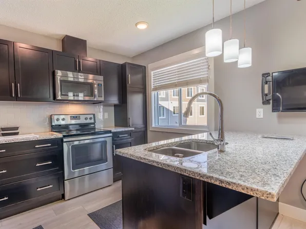 415 Clareview Rd NW #57, Edmonton, AB T5A 0Z6