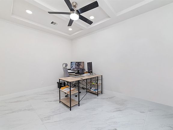 5th image of 10910 Kirker Ln