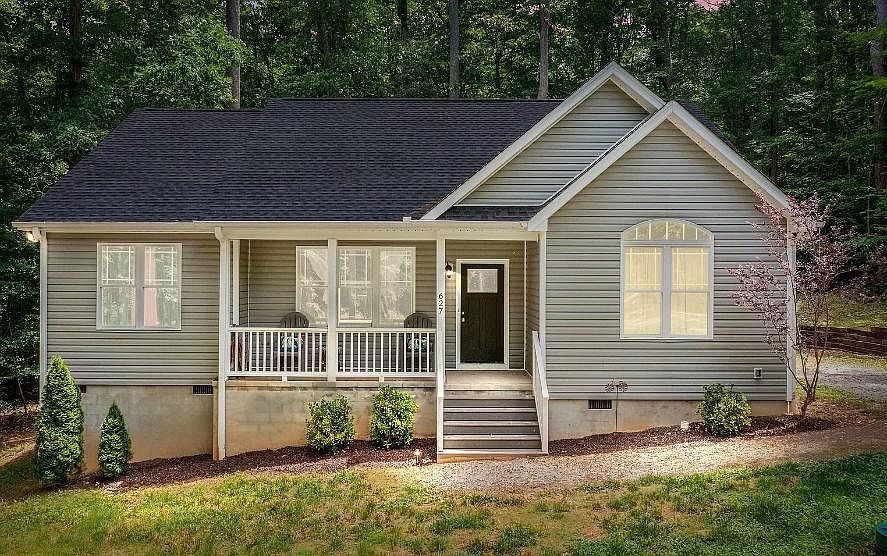 1st image of 627 Sinai Cir