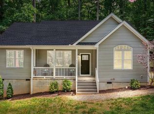 627 Sinai Cir, Hillsborough, NC 27278