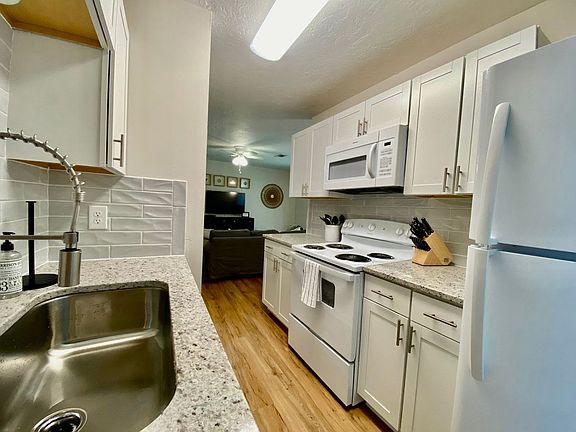 3rd image of 533 Grant Ave Unit D