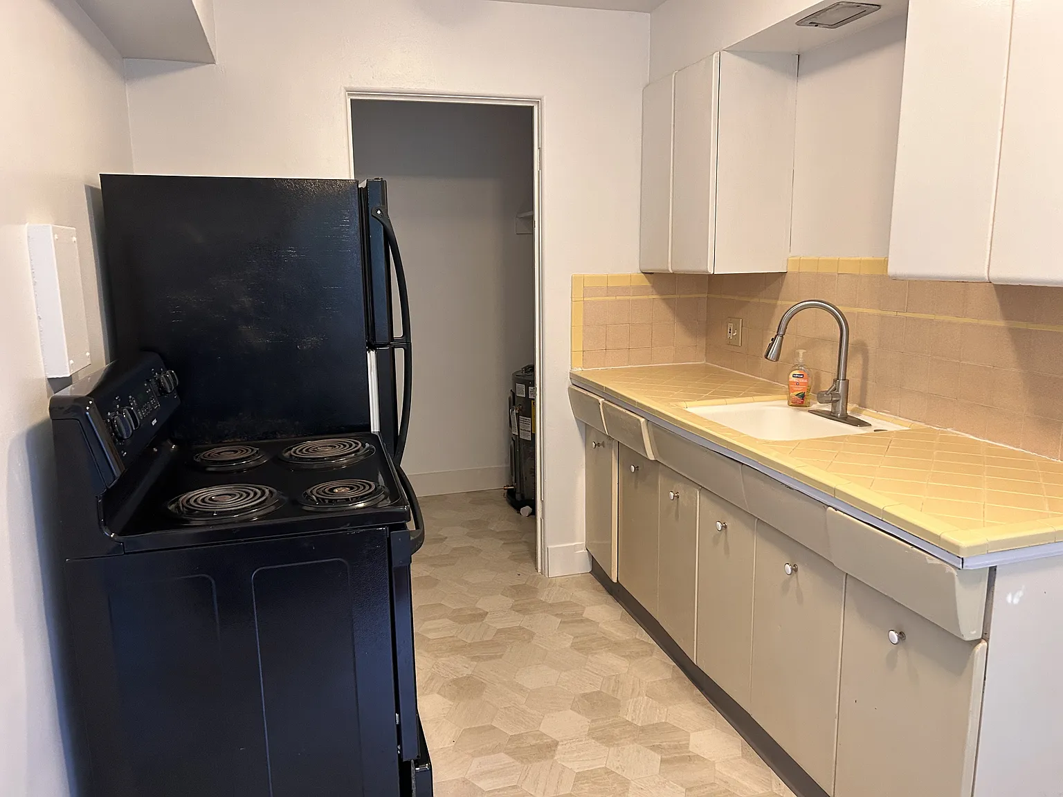 1 bed, 490 sqft, $1,400 — Photo 4