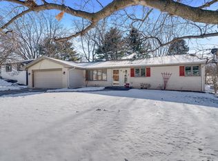 4307 Tallwood Ave, Rockford, IL 61114