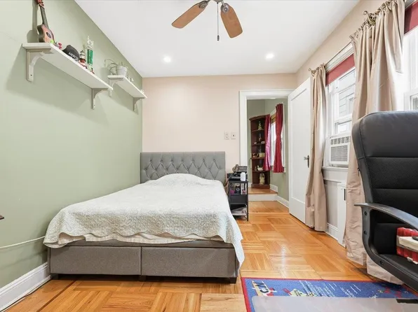 118 Avenue B image 10 of 21