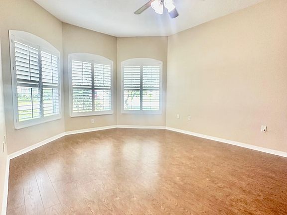 4th image of 2558 Long Sandy Cir