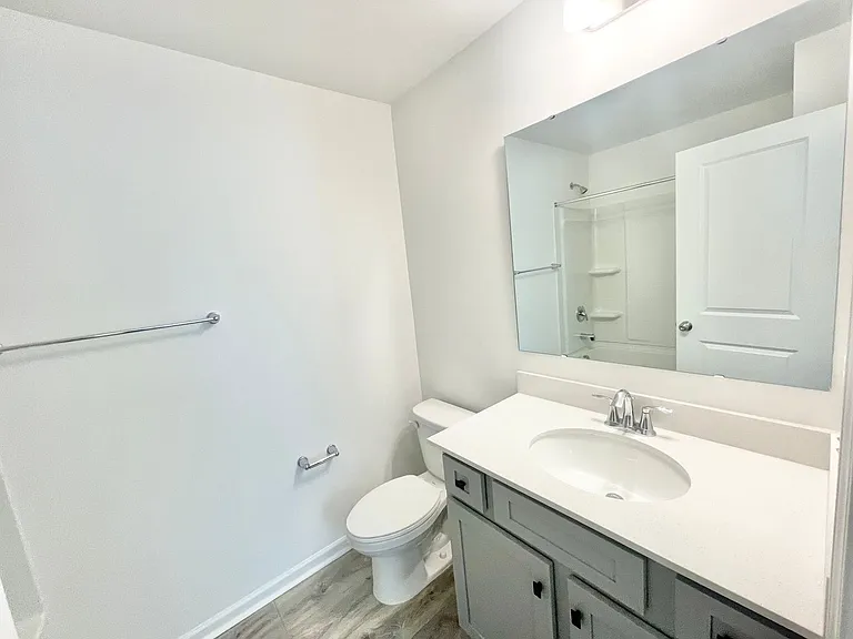 1351 Darlington Dr — Photo 11