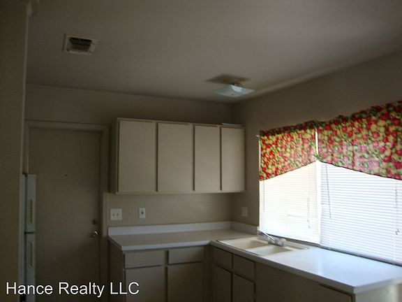 2nd image of 6015 Stoney Creek Dr