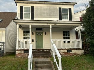 60 Poplar Ave, Newport News, VA 23607