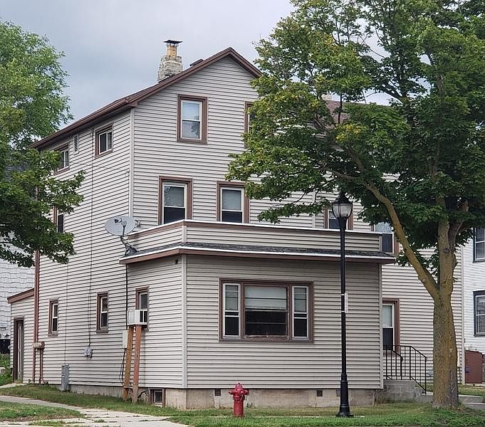 1st image of 1136 Erie Ave