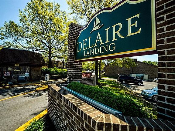 Delaire Landing Front Gate