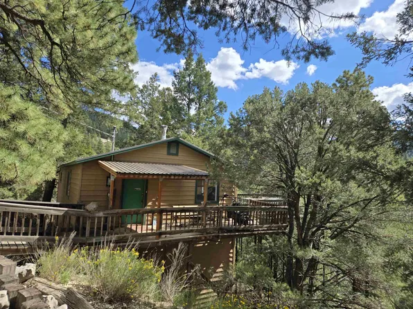 17 Skyline Trl, High Rolls Mountain Park, NM 88325