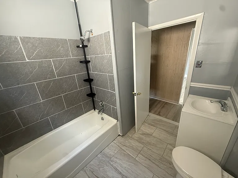 433 N 9th Ave #2 — Photo 9