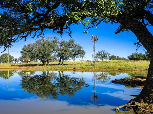 Highway 71, Fredonia, TX 76842