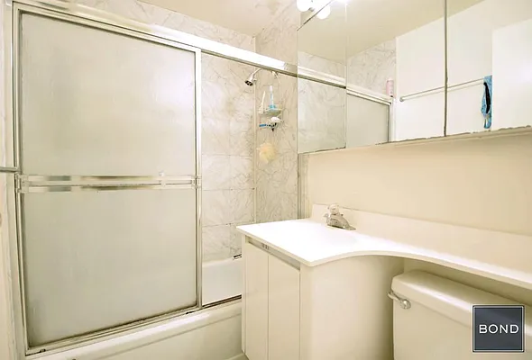 Rented by Bond New York | media 27