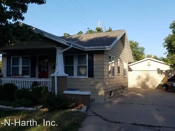 1858 N Garland Ave, Wichita, KS 67203