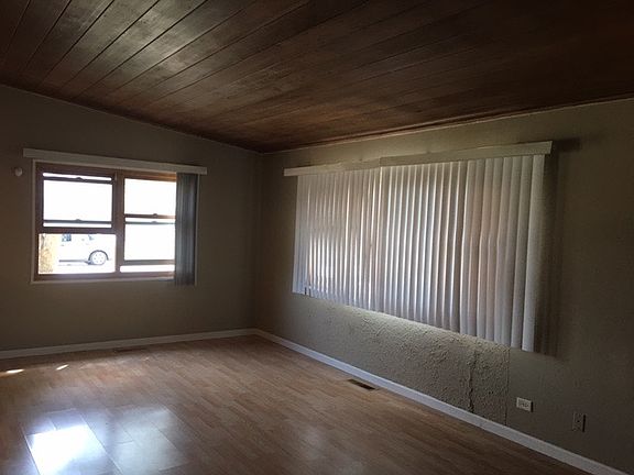 5th image of 427 Talala St