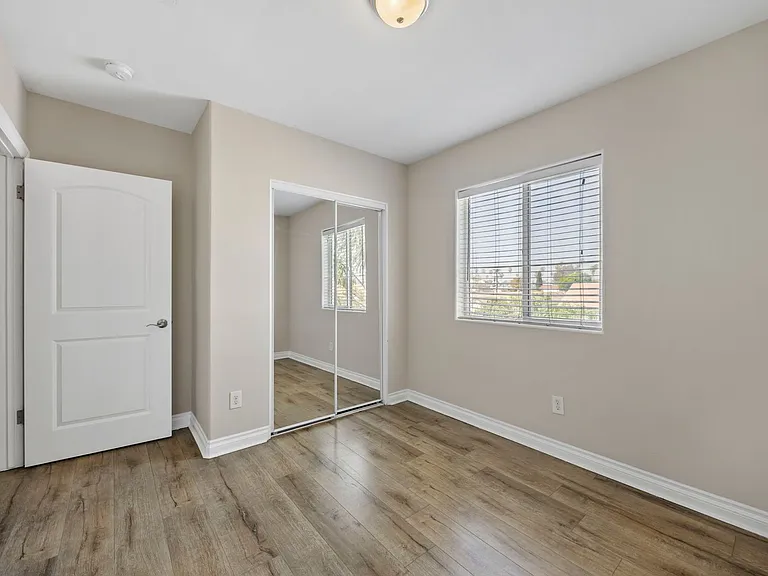 872 N Edgemont St #8721 — Photo 12