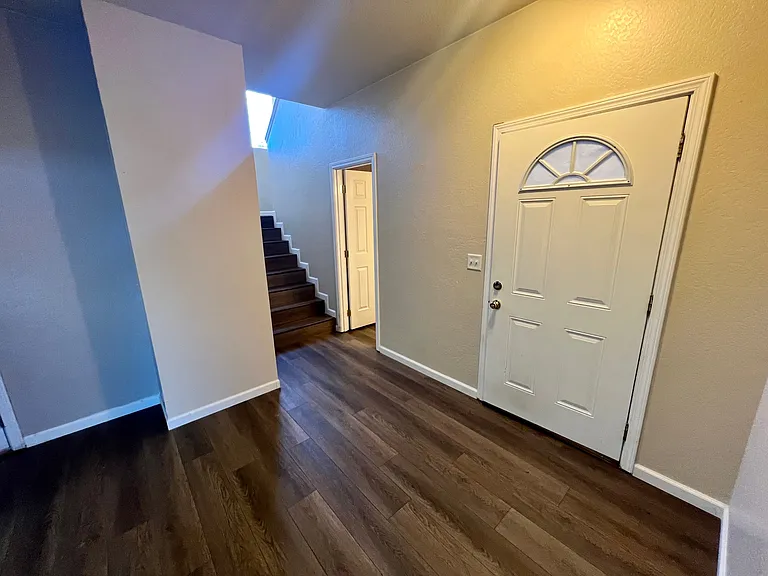 2635 Parkwood Village Ln — Photo 10