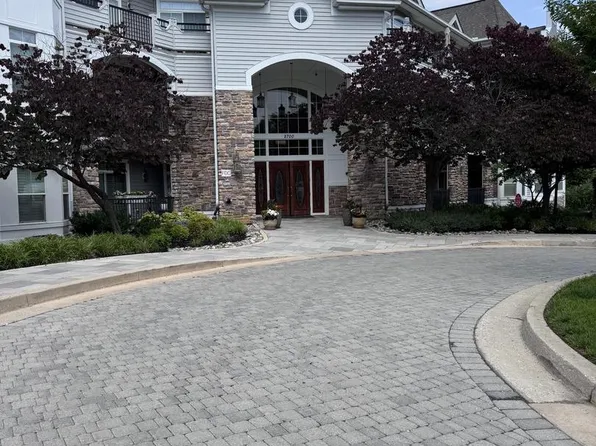 2700 Stone Cliff Dr Unit 206, Baltimore, MD 21209