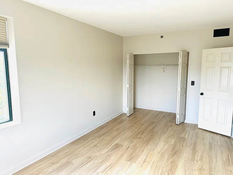 315 Rantoul St #408 — Photo 11