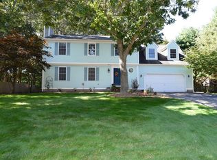 148 Gentian Dr, South Kingstown, RI 02879
