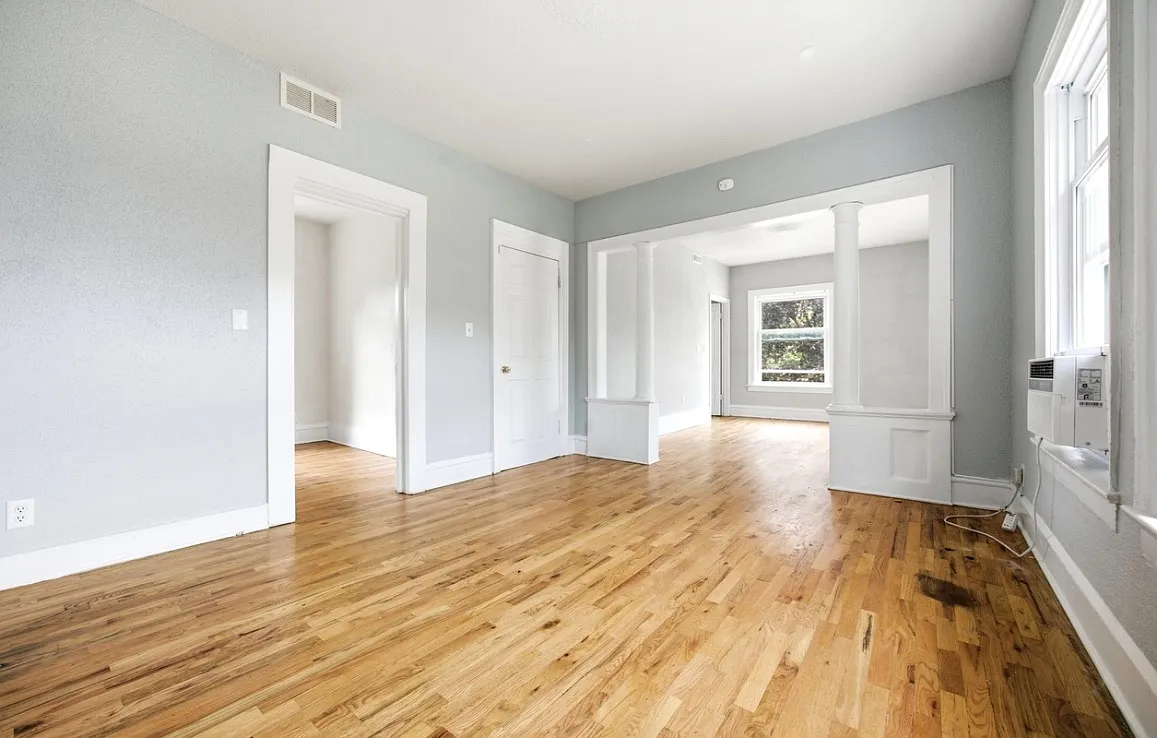 3 bed, 1050 sqft, $1,350 — Photo 3