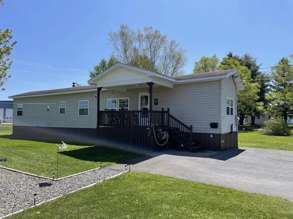 122 Cleveland Avenue, Van Buren, ME 04785