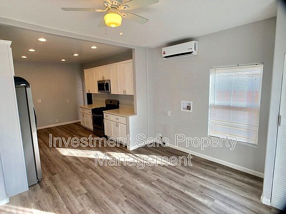3rd image of 1822 Palm Ave