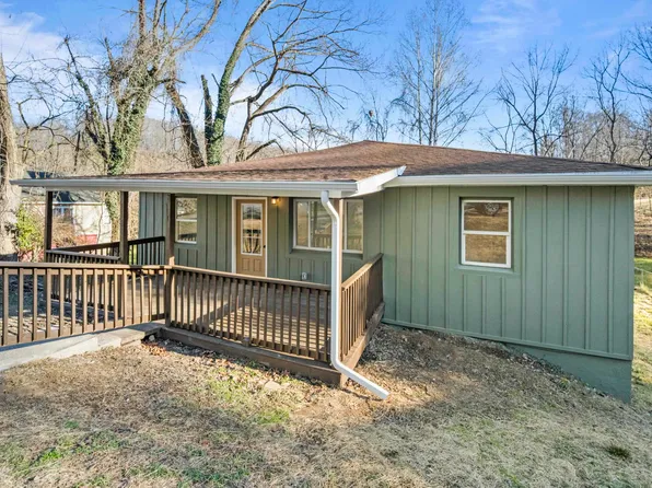 712 N 1st St, Flatwoods, KY 41139