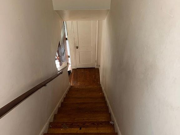 5th image of 4433 Texas Ave SE
