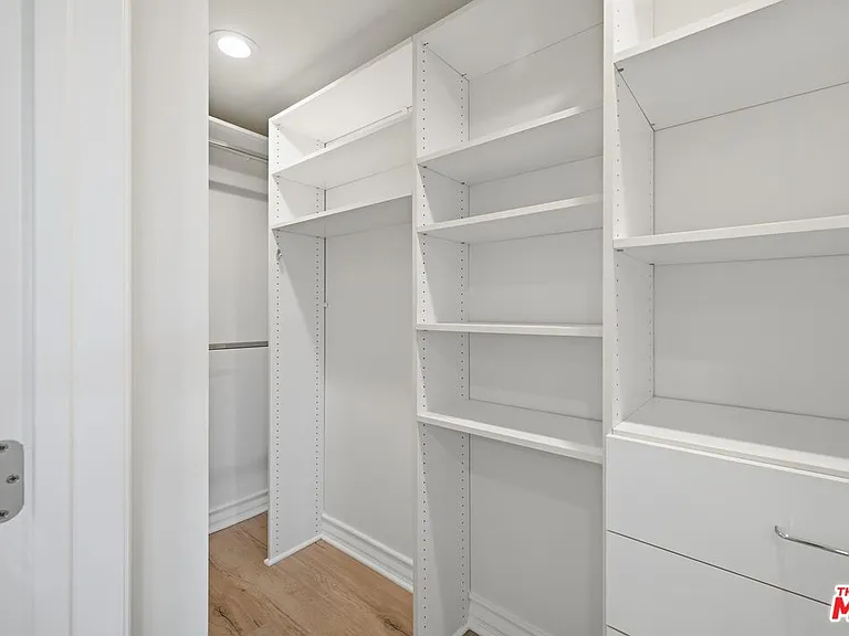 1838 Westholme Ave #203 — Photo 38