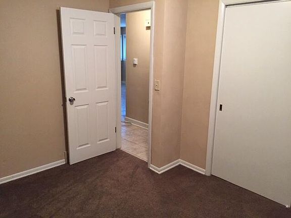 3rd image of 3901 15th Ave