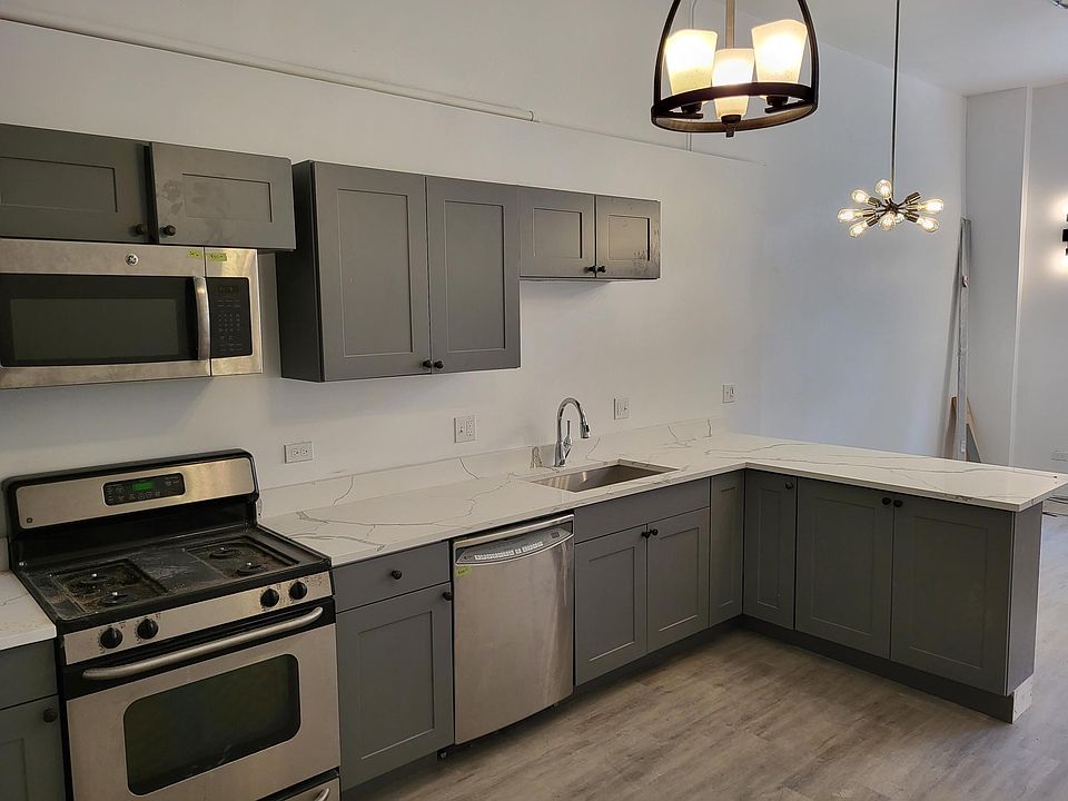 1st image of 3234 W 23rd St #103
