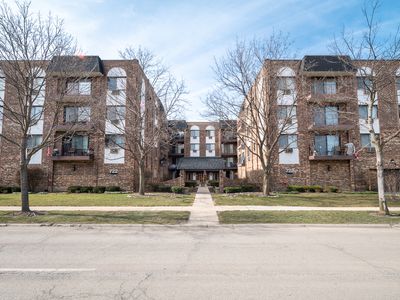 722 Graceland Ave APT 204, Des Plaines, IL, 60016