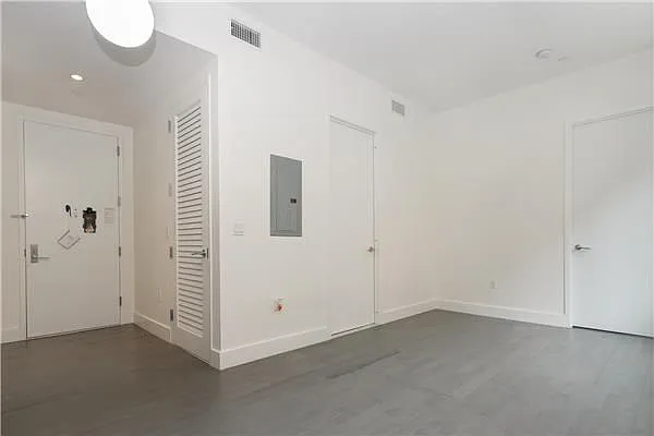 Rented by Park River | media 37