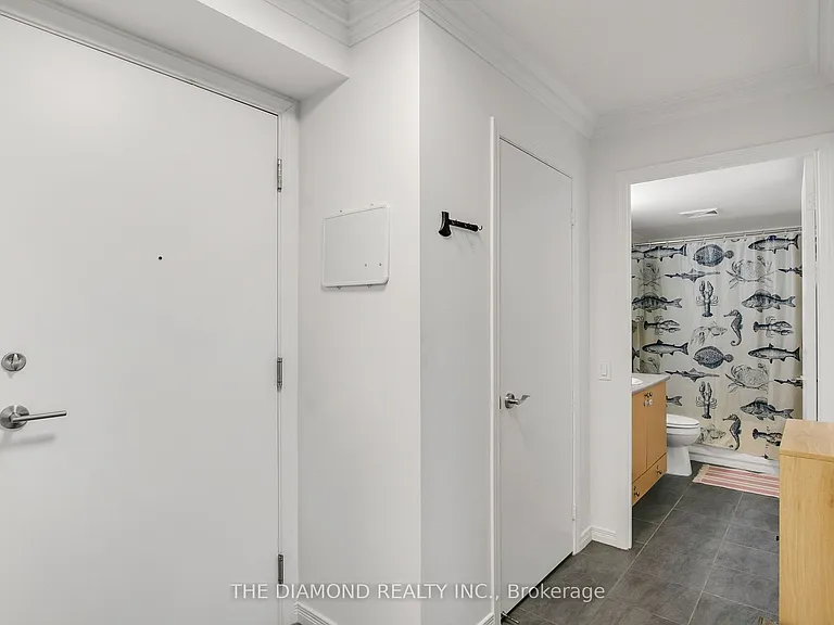 61 Heintzman St #1501 — Photo 8