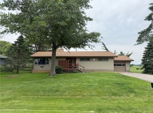 180 Buckles Dr, Niantic, IL