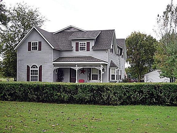 2nd image of 601 10th St