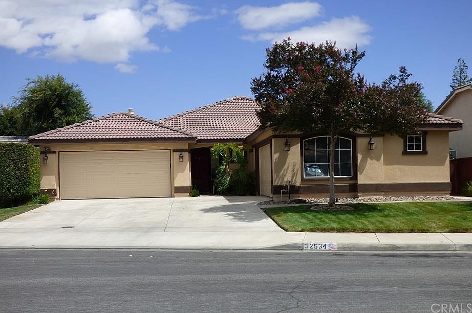 1st image of 32534 Dahlia Ln
