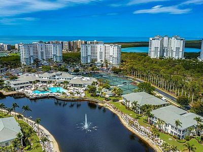 330 Grove CT #2-202, Naples, FL, 34110