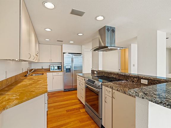 019-21003rdAveApt1905-Seattle-WA-98121-small