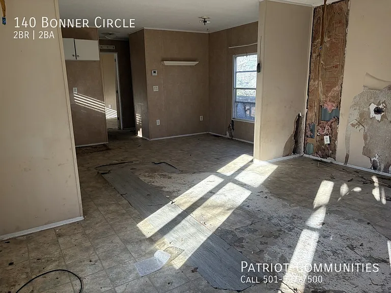 140 Bonner Cir — Photo 3