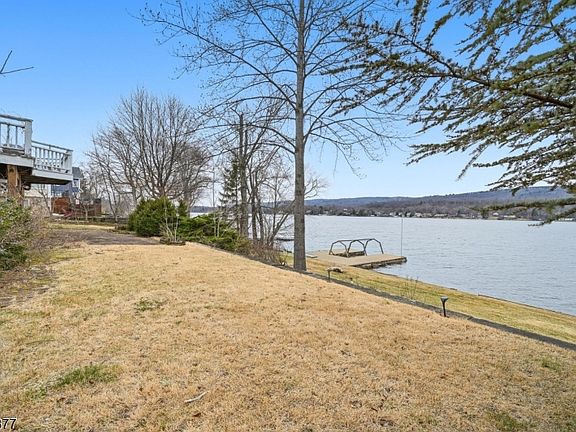 5th image of 108 Long Pond Rd