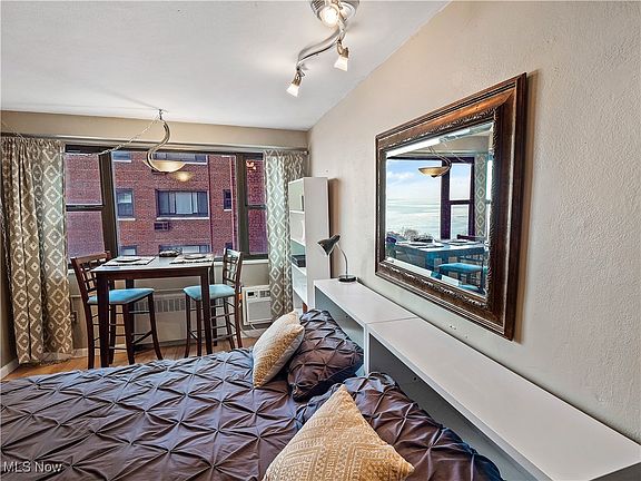 4th image of 11720 Edgewater Dr APT 801