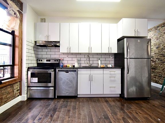 2nd image of 490 Ocean Pkwy #2R