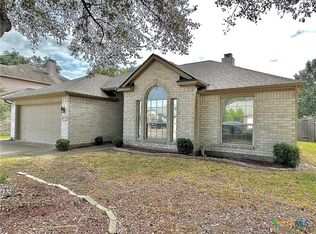 203 Canyon Crk, Victoria, TX 77901