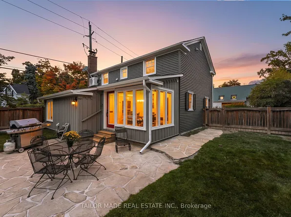 19 Isabella St, Brampton, ON L6X 1P4