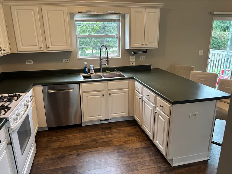 1153 Hillside Ave — Photo 9